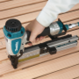 Engrapadora de corona media